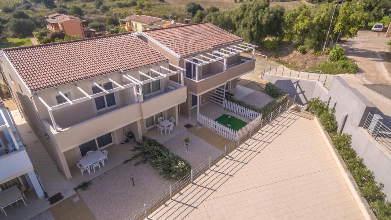 Villetta Morello Climatizzata Con Giardino Privato Viddalba Exterior foto